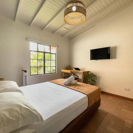 Hotel Casa Las Palmas Медельїн Екстер'єр фото