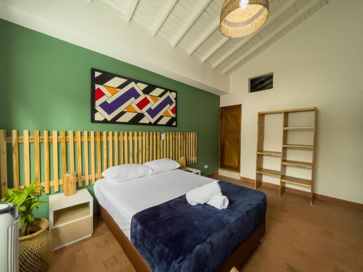 Hotel Casa Las Palmas Медельїн Екстер'єр фото