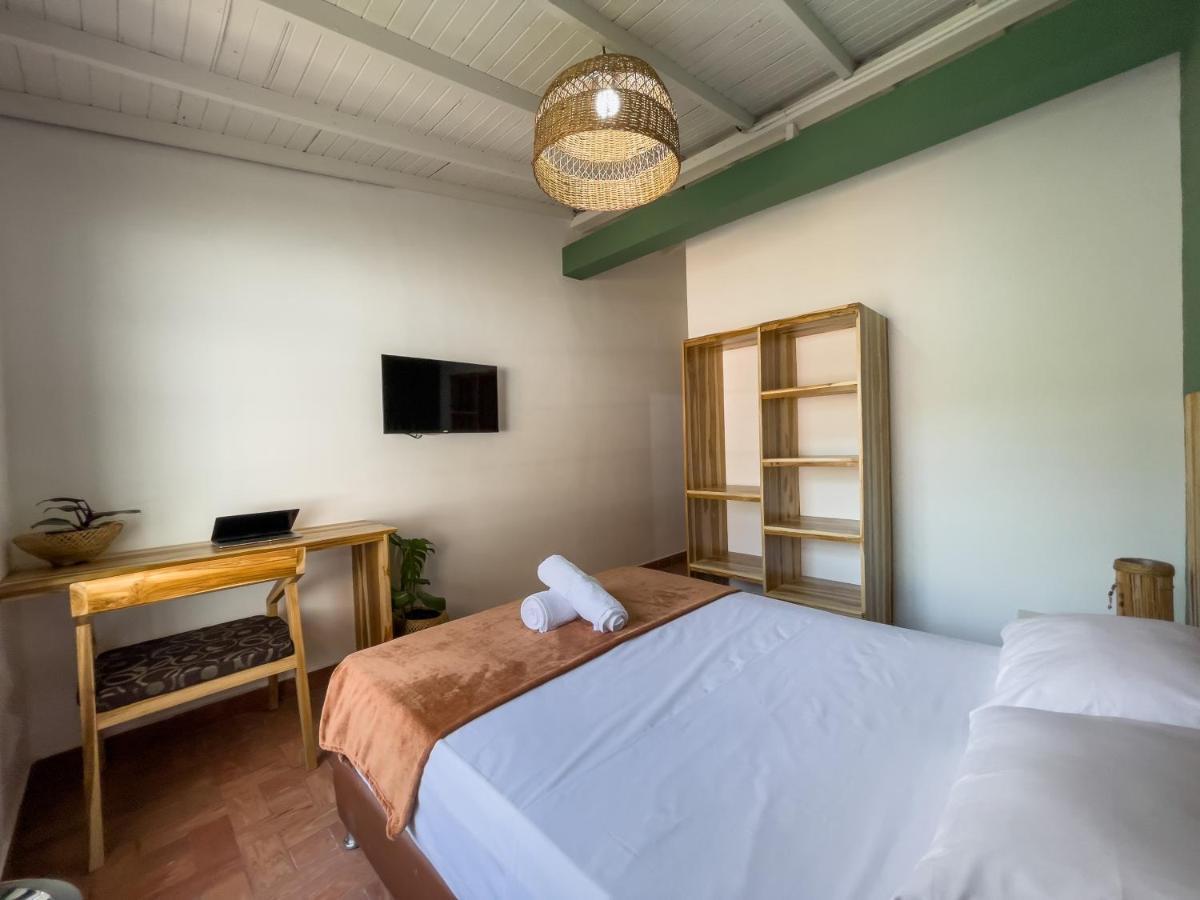 Hotel Casa Las Palmas Медельїн Екстер'єр фото