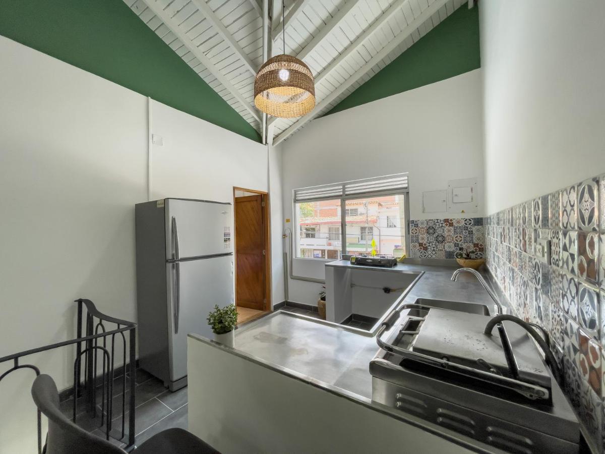 Hotel Casa Las Palmas Медельїн Екстер'єр фото