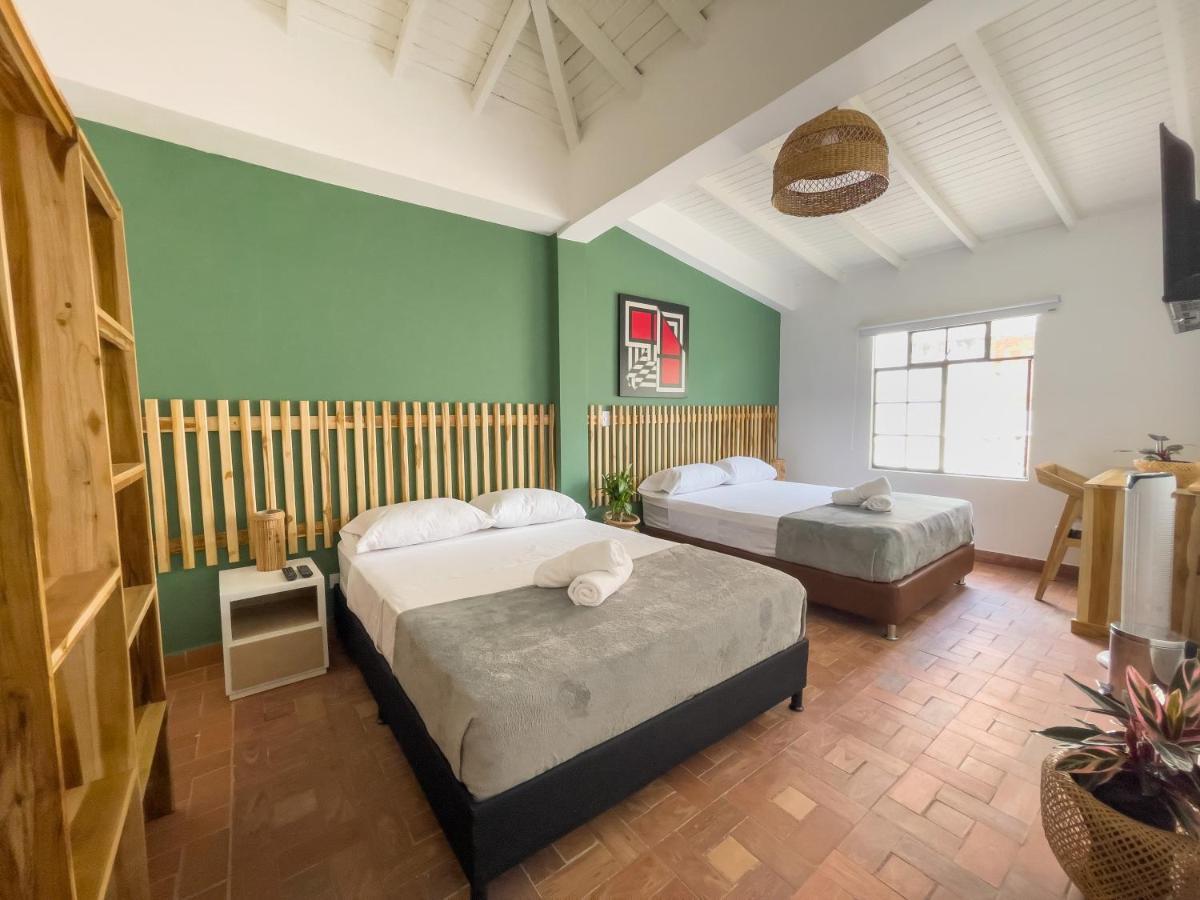 Hotel Casa Las Palmas Медельїн Екстер'єр фото